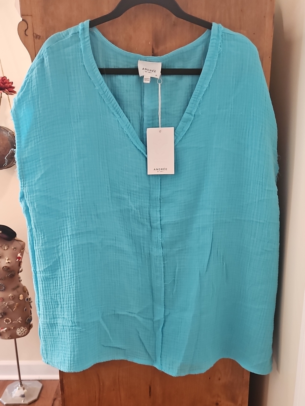 Andrée by Unit Cotton V-Neck Blouse in Blue 1X NWT